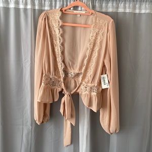 Peach blouse size L brand new